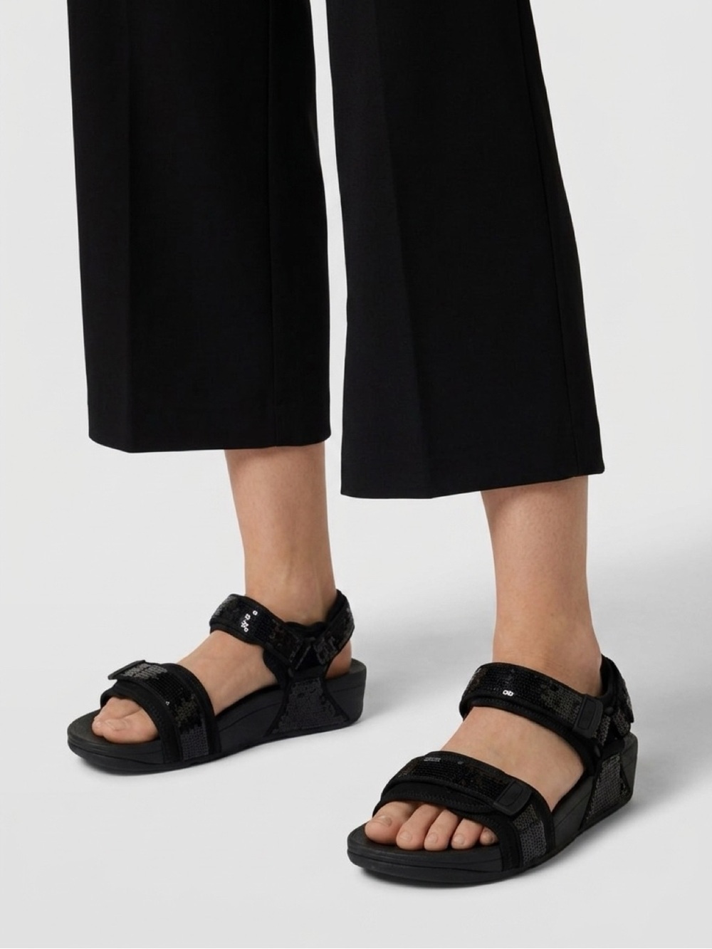 FitFlop Neo-D-Hyker Black Sequin Walking Sandal Shoes Size 10 NIB